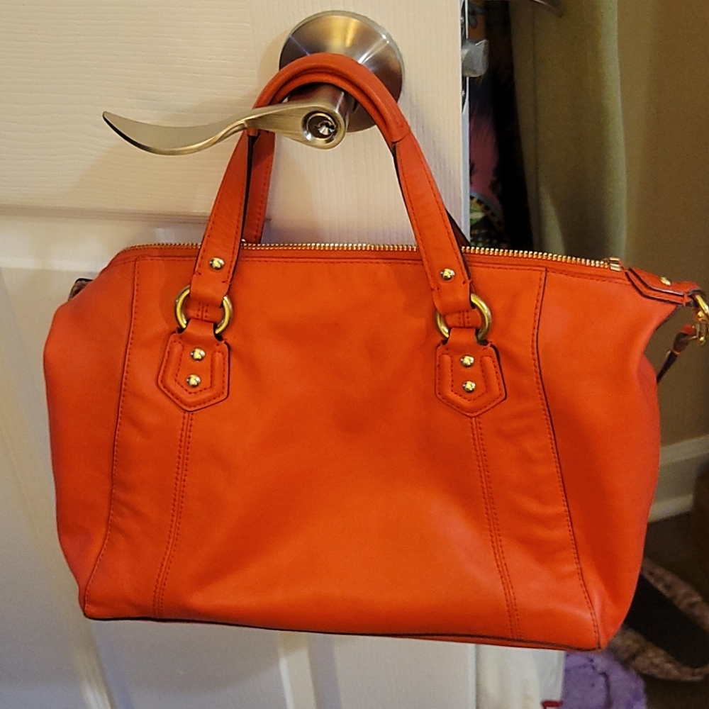 Used with tag COACH leather purse